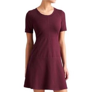 Athleta Burgundy Short Sleee Fit N Flare‎ En Route Mini Dress, size SP